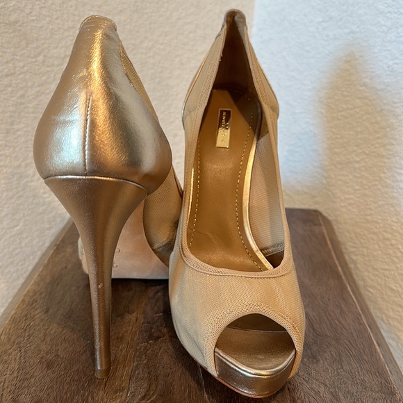 NWT!!!! Report Signature Toluca 2  high heels gold peep toe heels Size 9 - Picture 3 of 10